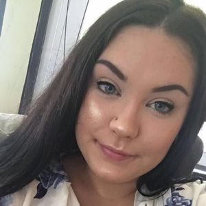 Meet your Posher, Caitlyn